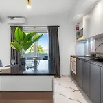 Gorgeous Apartment In Vodice With Wifi Apartmán