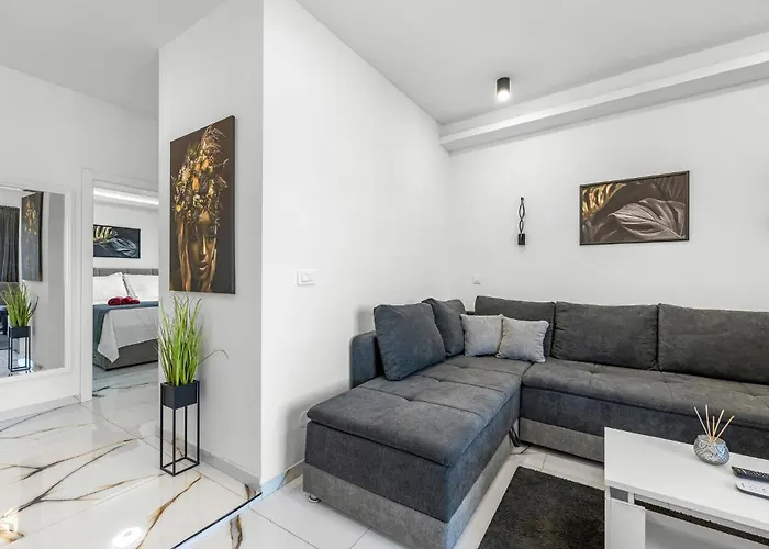 1 Bedroom In Appartamento *